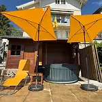 Villa Montreux Villa *