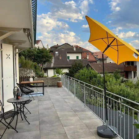 Villa Montreux ヴィラ モントルー