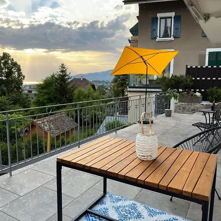 빌라 Villa Montreux