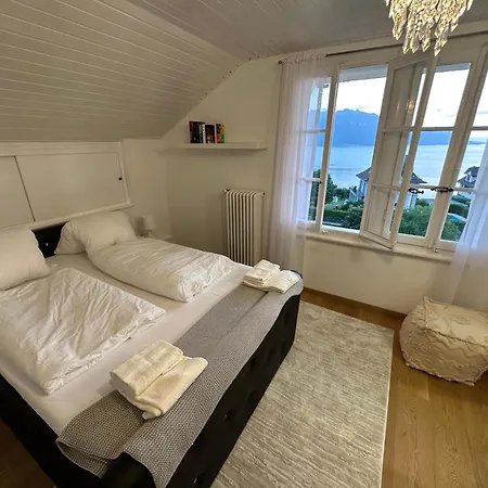 Villa Montreux Villa *