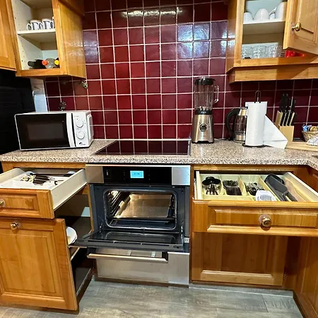 فيلة Villa Montreux *