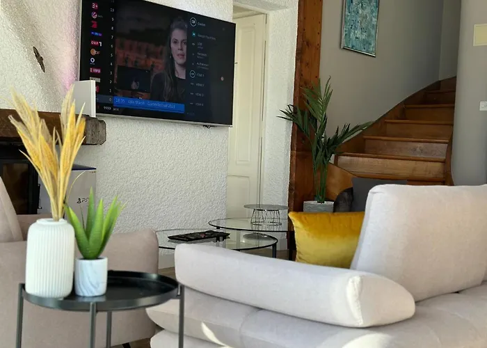 Villa Montreux مونترو