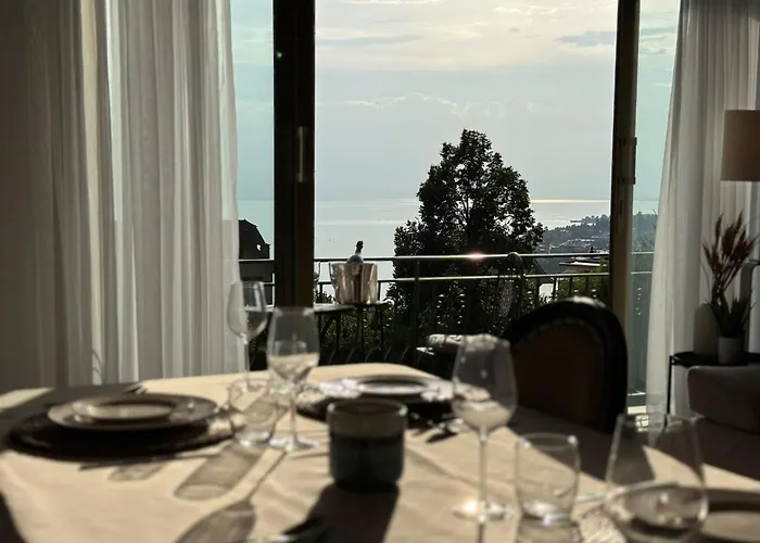 Villa Montreux مونترو