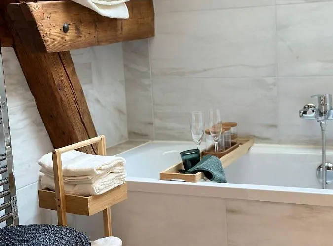 Villa Montreux فيلة مونترو