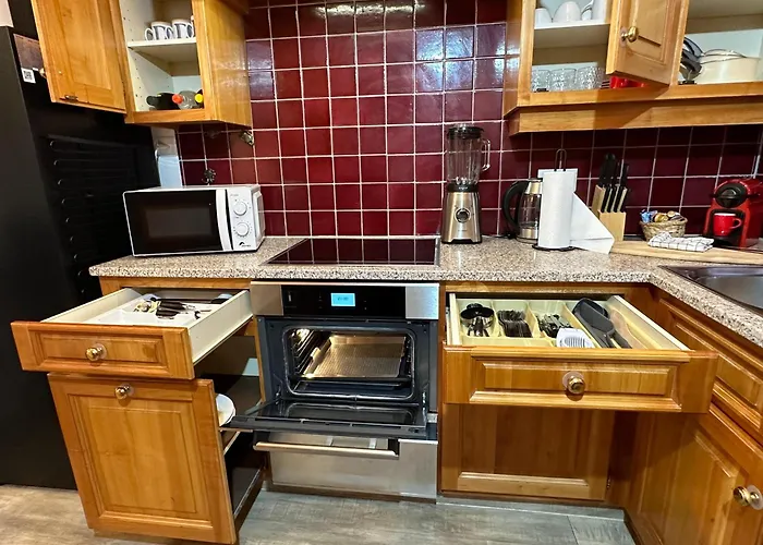 فيلة Villa Montreux *